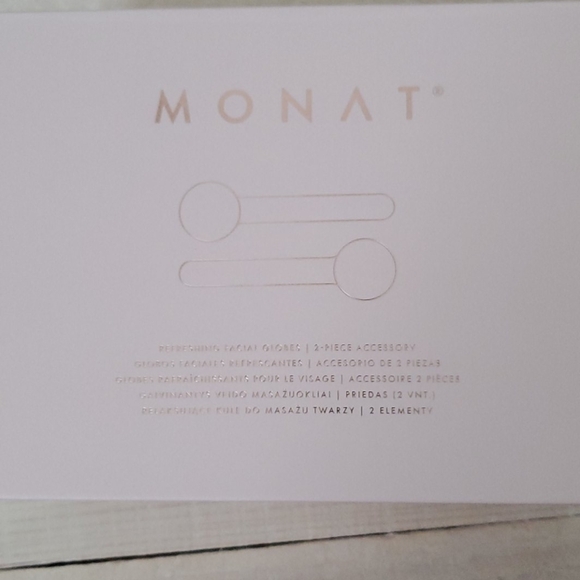 New Monat Facial Globes - Picture 2 of 3